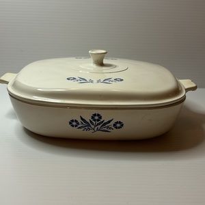 1950’s Corning ware casserole dish with white lid